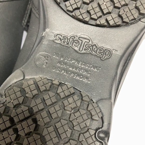 Safe T Steps slip on shoes size 7.5 - Picture 6 of 7